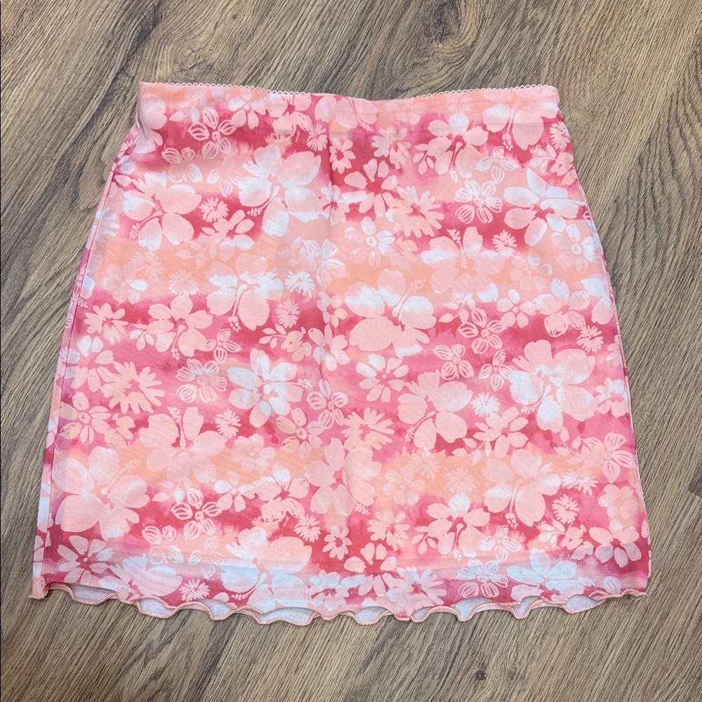 Forever 21 Pink and White Floral Mini Skirt